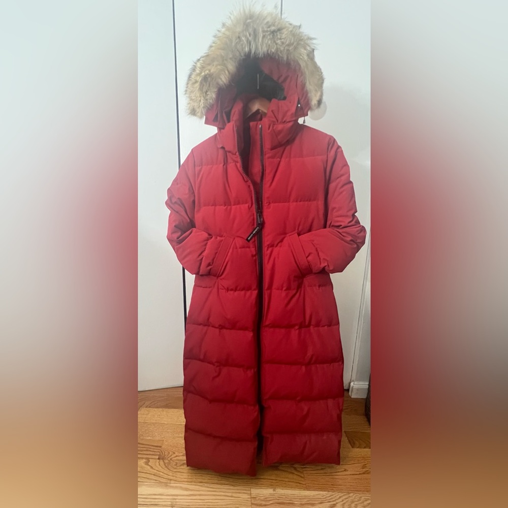 CANADA GOOSE LONG COAT